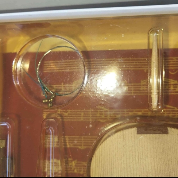 Cello wood kit miniature doll size realistic instrument - Picture 3 of 7